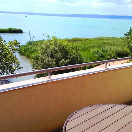 Club218 Wellness Balaton Apartman Apart-hotel Siófok